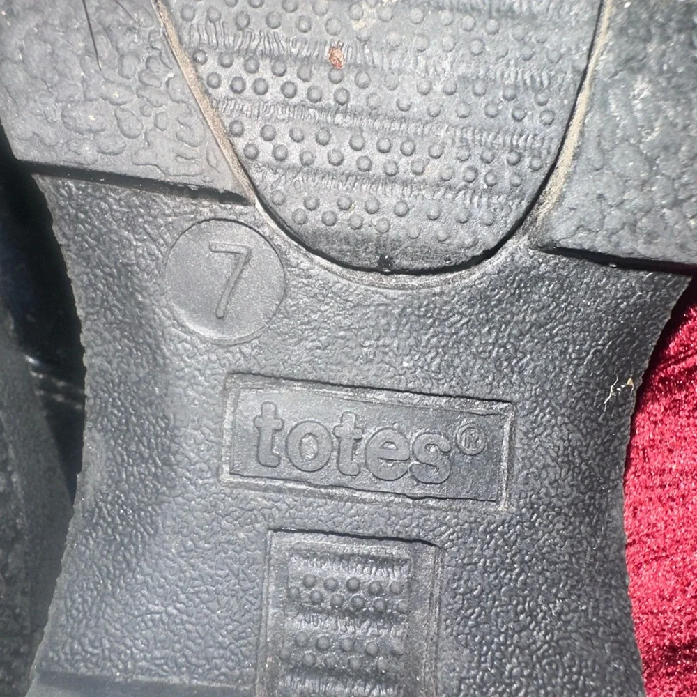 totes Black Kids Winter Boots with Rainbow‎ Unicorns